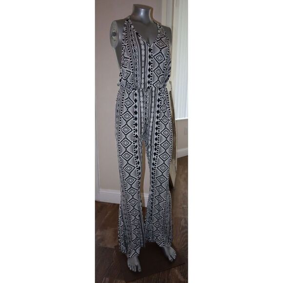 Anthropologie RAGA Women's Sz S Black/White Geometric Print Halter Jumpsuit $120 - Picture 3 of 4